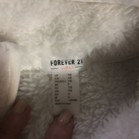 ❌❌❌ SOLD ❌❌❌Gently used little girls sweater - Picture 3 of 3